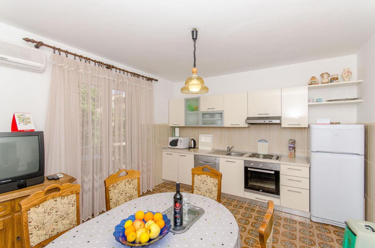 Apartments Kata Supetar Bagian luar foto