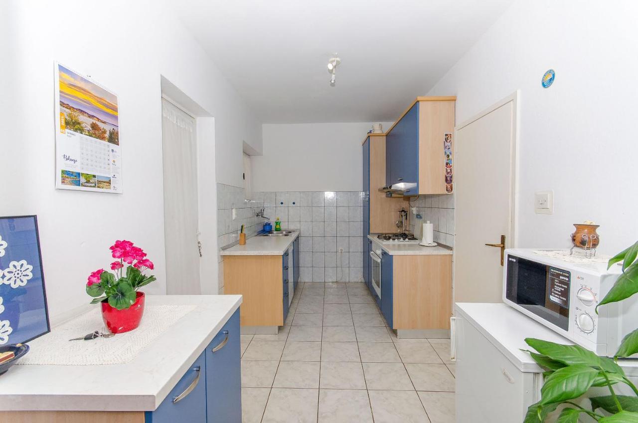 Apartments Kata Supetar Bagian luar foto